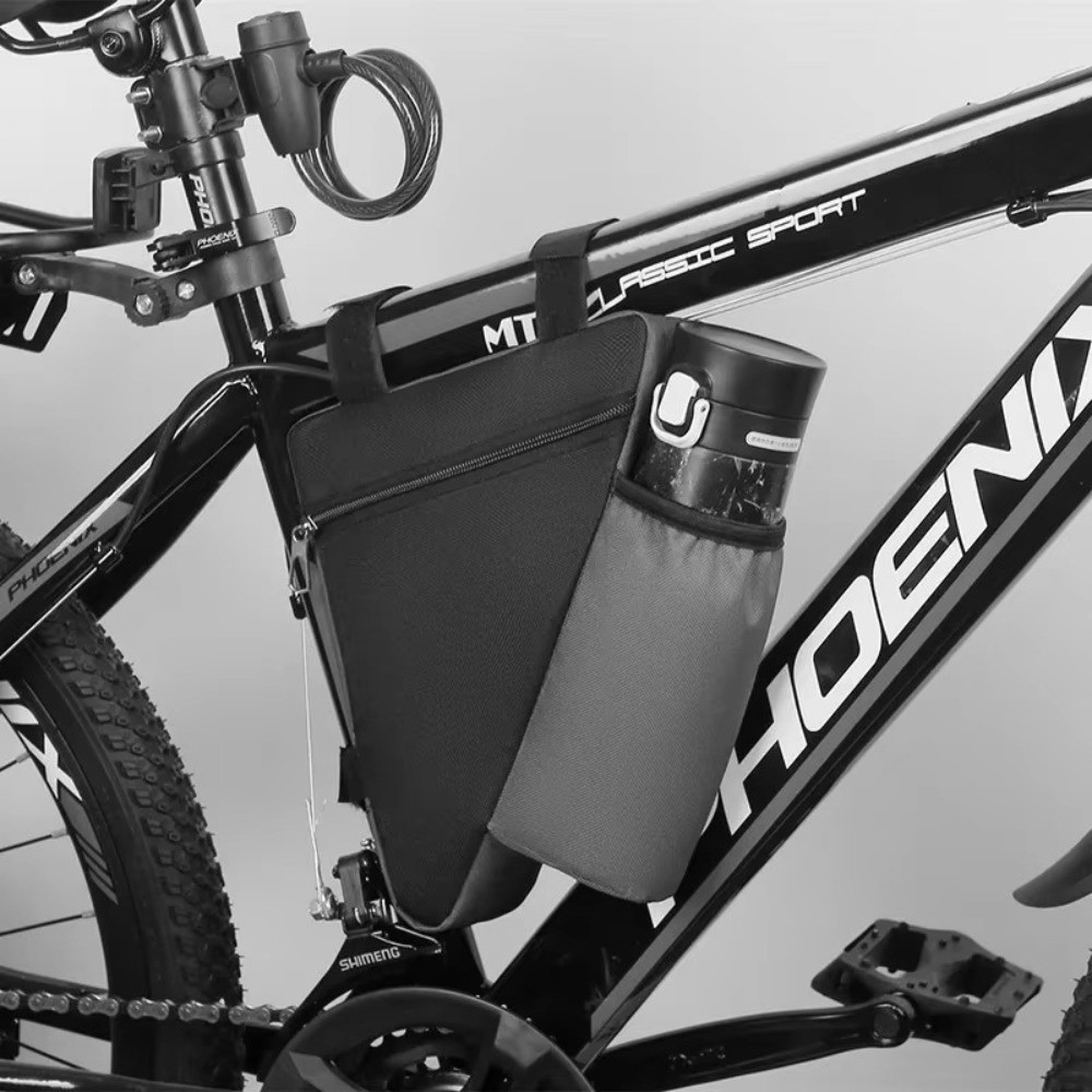 Borsa Triangolare Impermeabile - Cycling Gear Duffle recensione e prezzo